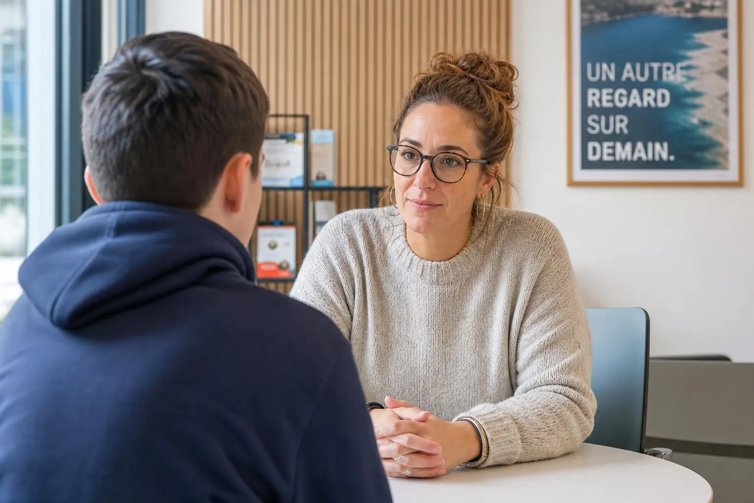 Trois éducateur·trice·s spécialisé·e·s diplômé·e·s par la VAE